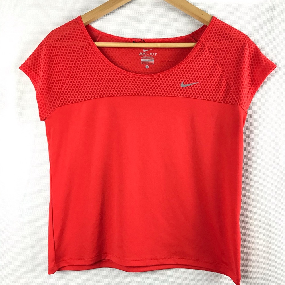 NIKE Dri Fit Women’s Workout Athletic Top S